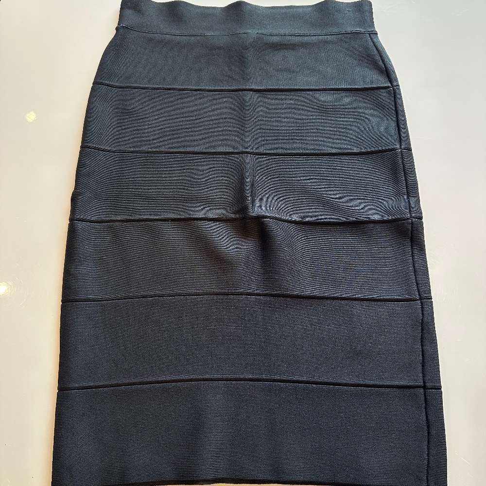 BCBG MAX AZRIA black pencil bandage skirt XS